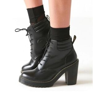 Dr. Marten’s Persephone  Ankle Boots Black Like New